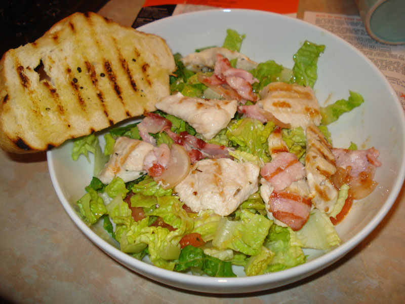 caesar salad with turkey and bacon