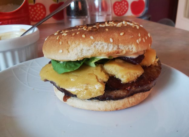heston blumenthal's ultimate cheeseburger